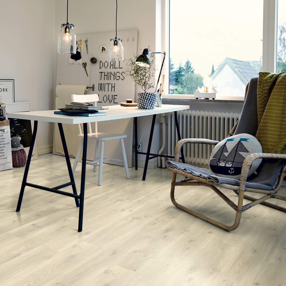 Плитка ПВХ Pergo Classic Plank Premium Click V2107-40017 Дуб современный серый (2,105)