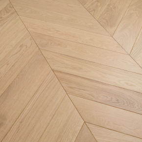 Паркет Елка Французская Lab Arte Chevron Дуб Натур Флора лак 600/475х125х14/3/45° в интерьере